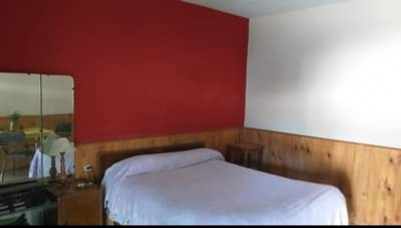 ✅ATENCION Oferta. Vendo Complejo 8 posibles Locaciones. Ideal turismo, para Hostel, o locacion diaria, O geriatrico o etc. Cuenta con Terreno de 503 m2 y 305 m2 cubiertos. Sin edificar 198 m2. A 3 cuadras de Av. Rivadavia en Ciudad San Rafael.