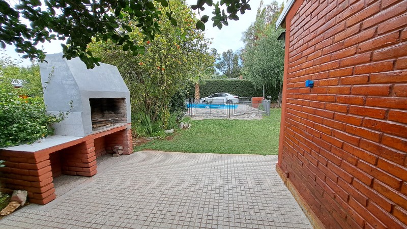 PERMUTA INVERSOR Vendo Complejo de 3 cabanas, 2 has de Ciruela. Rama Caida, San Rafael