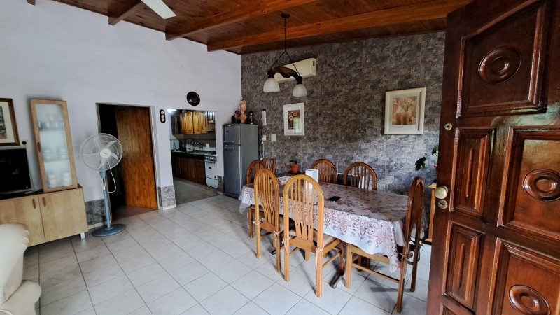 PERMUTA INVERSOR Vendo Complejo de 3 cabanas, 2 has de Ciruela. Rama Caida, San Rafael