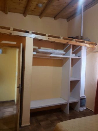 ¡ATENCION INVERSOR! SE VENDE COMPLEJO de 4 departamentos nuevos + Salon Comercial amplio + 4 COCHERAS Zona Universidades