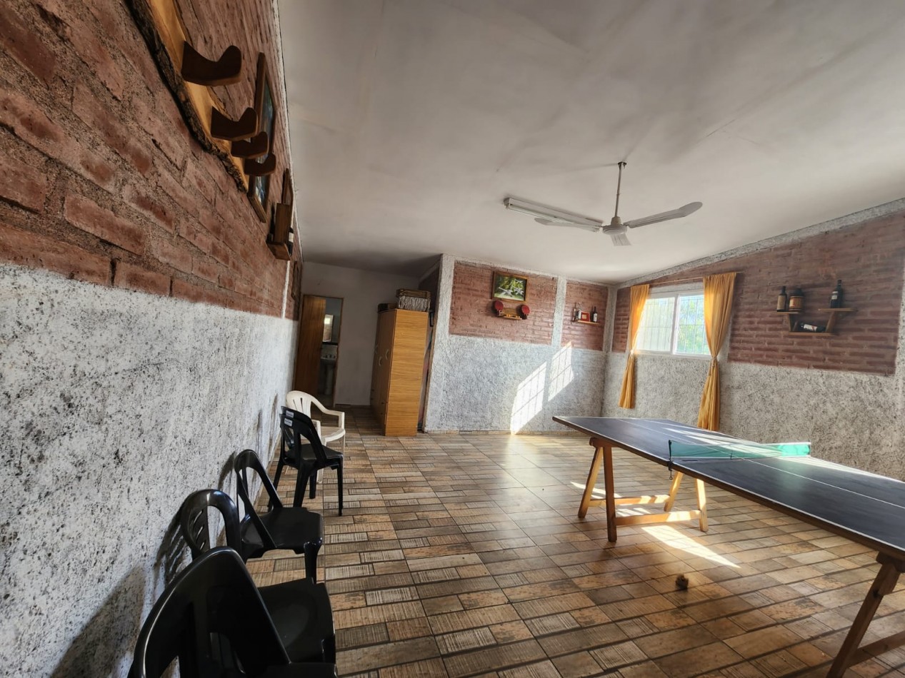 Vendo o Permuta CASA Amplia + LOCAL. A POCAS CUADRAS DEL CENTRO DE San Rafael. Permuta