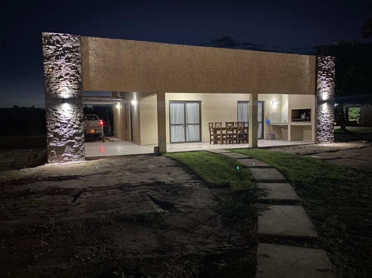 Vendo o Permuta Complejo de Cabañas 5 has con 5 cabañas y 3.5 has de parral con tela. Las Paredes, San Rafael, Mendoza