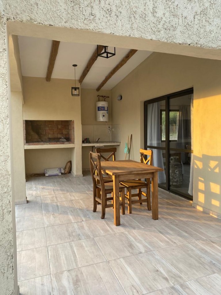 Vendo o Permuta Complejo de Cabañas 5 has con 5 cabañas y 3.5 has de parral con tela. Las Paredes, San Rafael, Mendoza