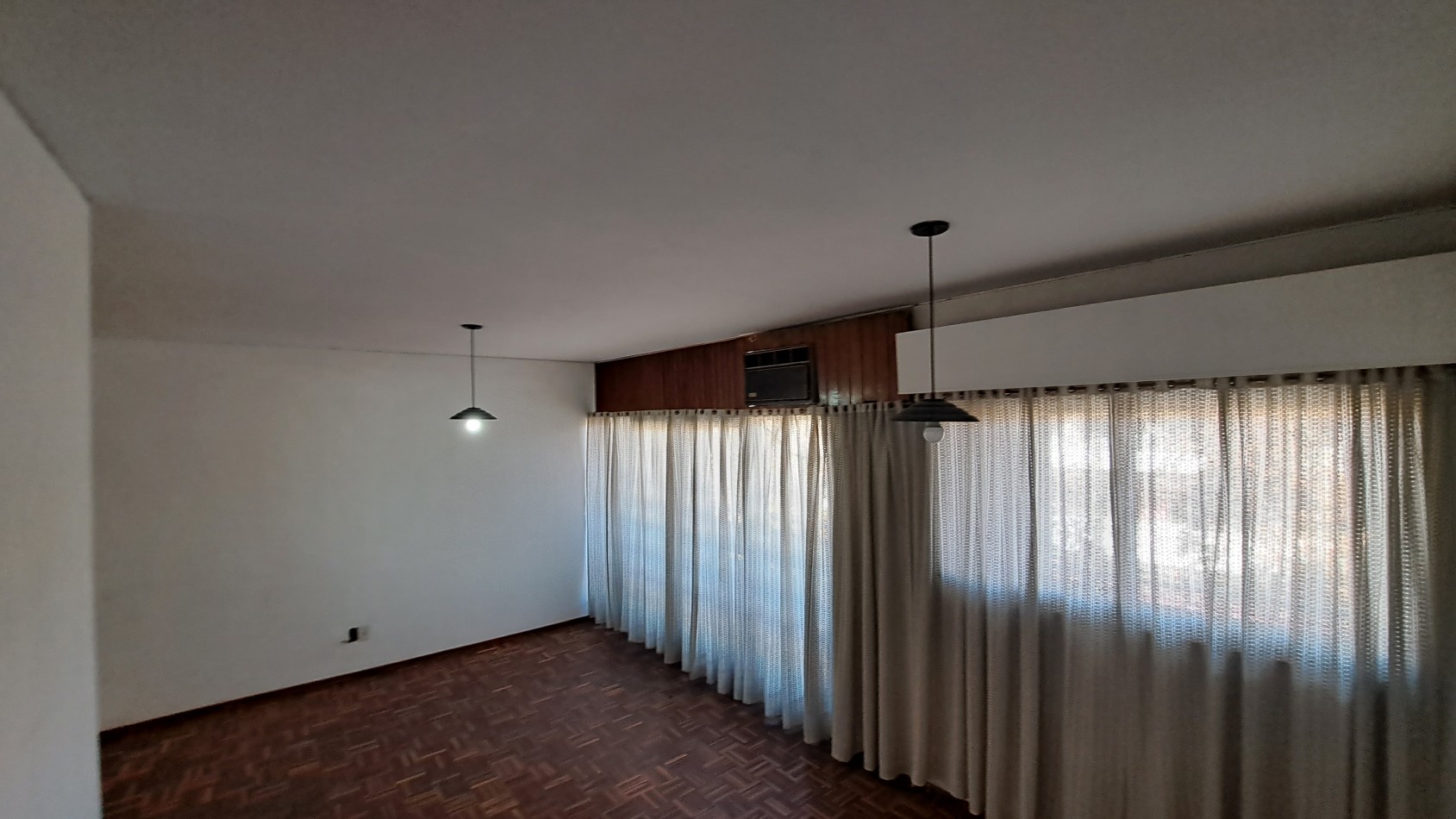 OPORTUNIDAD Vendo GRAN DEPARTAMENTO 3 dorm, 2 baños , amplio. San Rafael. Mendosa.
