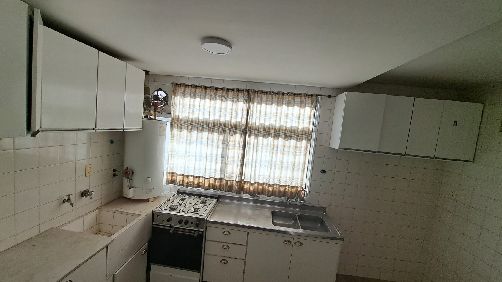OPORTUNIDAD Vendo GRAN DEPARTAMENTO 3 dorm, 2 baños , amplio. San Rafael. Mendosa.