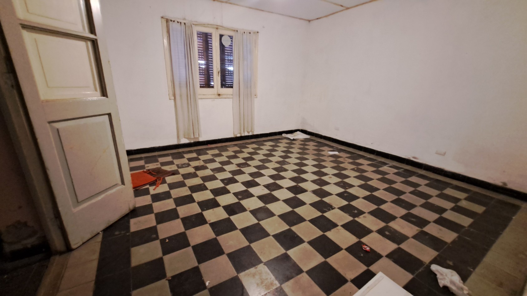 Vendo terreno importante de 600 m² con Galpon 200 y deposito a 4 Cuadras del Centro de San Rafael. Mendoza.