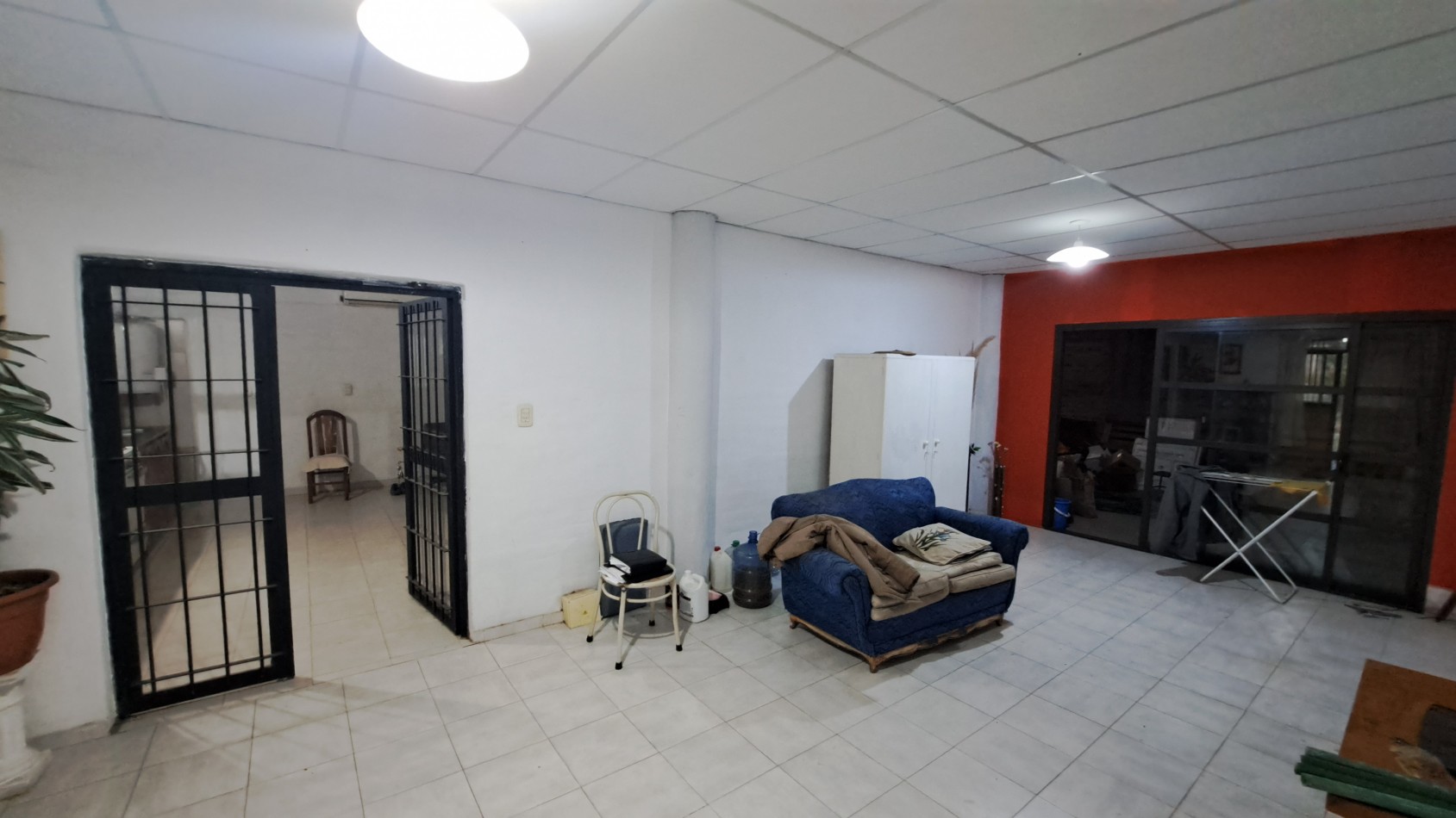 Vendo Casa Quinta con 2440 m² y 144 m² construido. Radio ciudad de San Rafael.