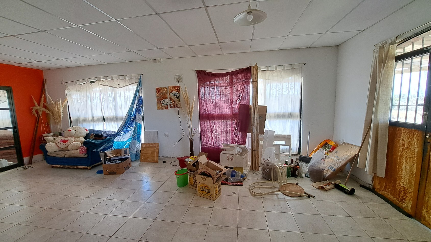 Vendo Casa Quinta con 2440 m² y 144 m² construido. Radio ciudad de San Rafael.