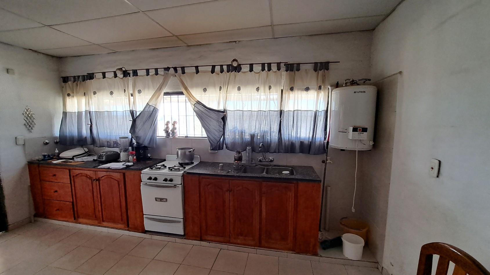 Vendo Casa Quinta con 2440 m² y 144 m² construido. Radio ciudad de San Rafael.