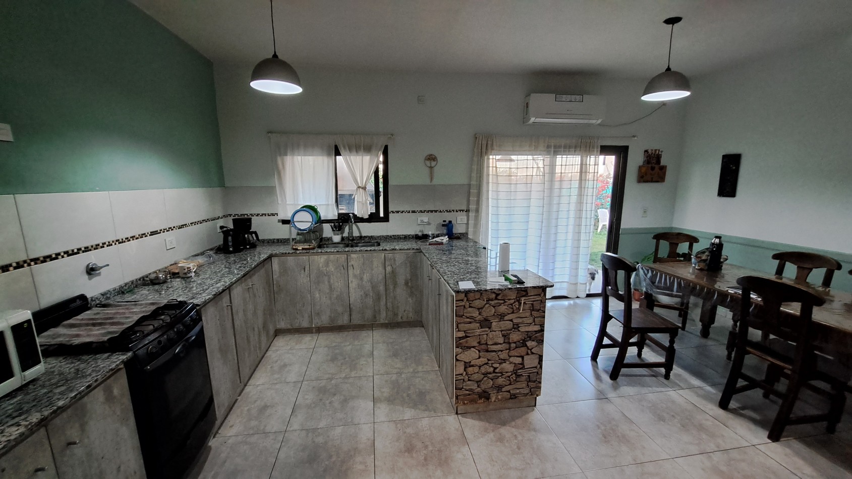 Vendo Casa de 4 dormitorios y 2 baños en Cortadera De La Noria, San Rafael permuta