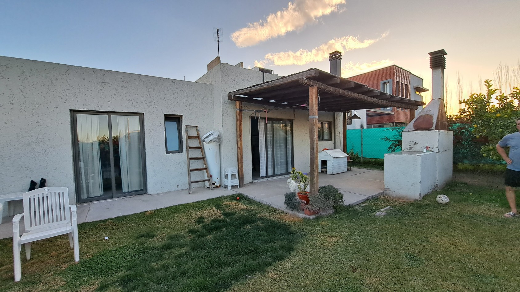 Vendo Casa de 4 dormitorios y 2 baños en Cortadera De La Noria, San Rafael permuta
