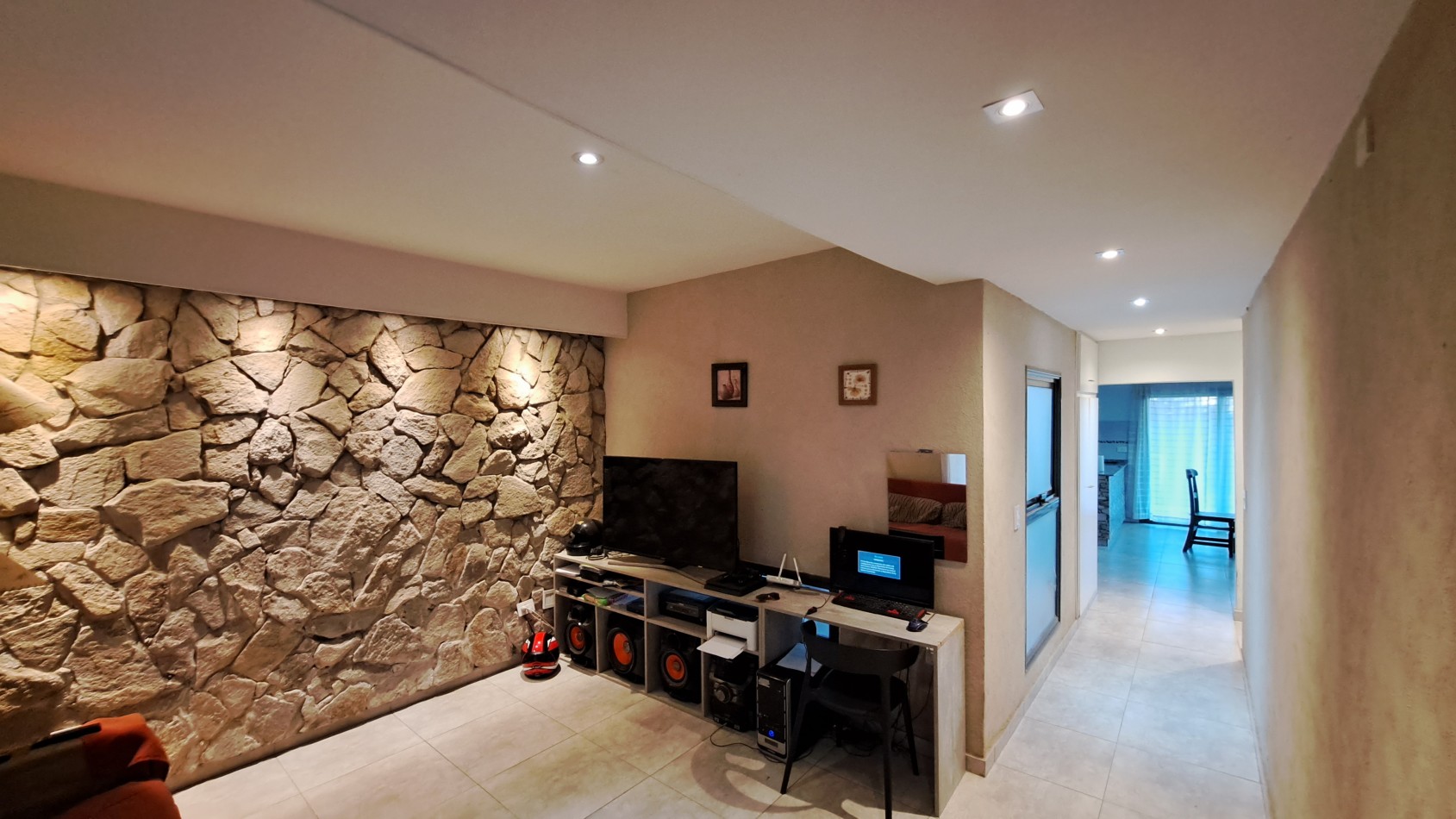 Vendo Casa de 4 dormitorios y 2 baños en Cortadera De La Noria, San Rafael permuta