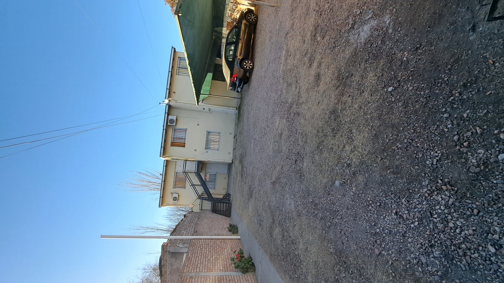 Vendo complejo de 4 Departamentos en Zona Gutierrez y Cabildo. San Rafael