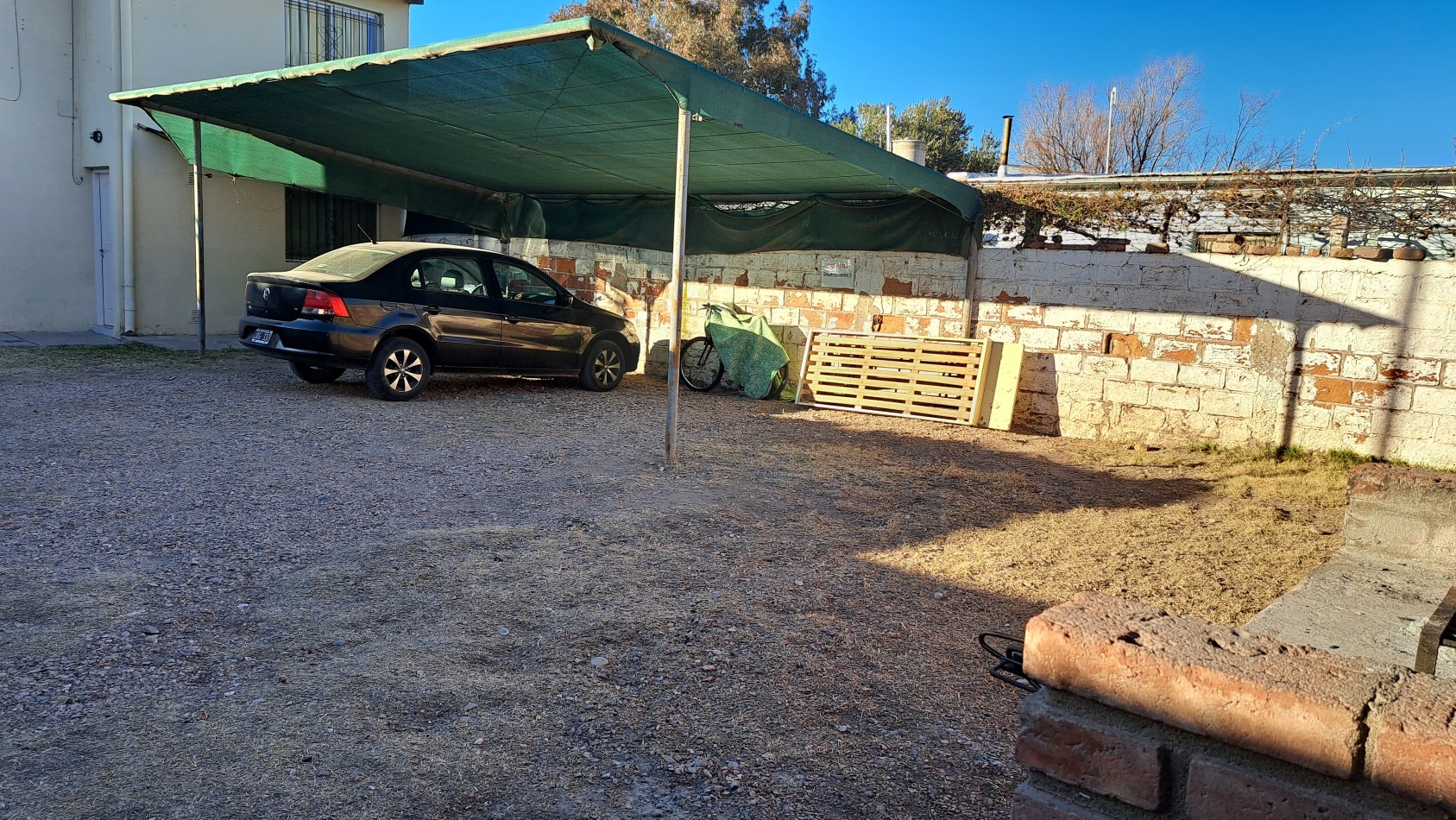 Vendo complejo de 4 Departamentos en Zona Gutierrez y Cabildo. San Rafael