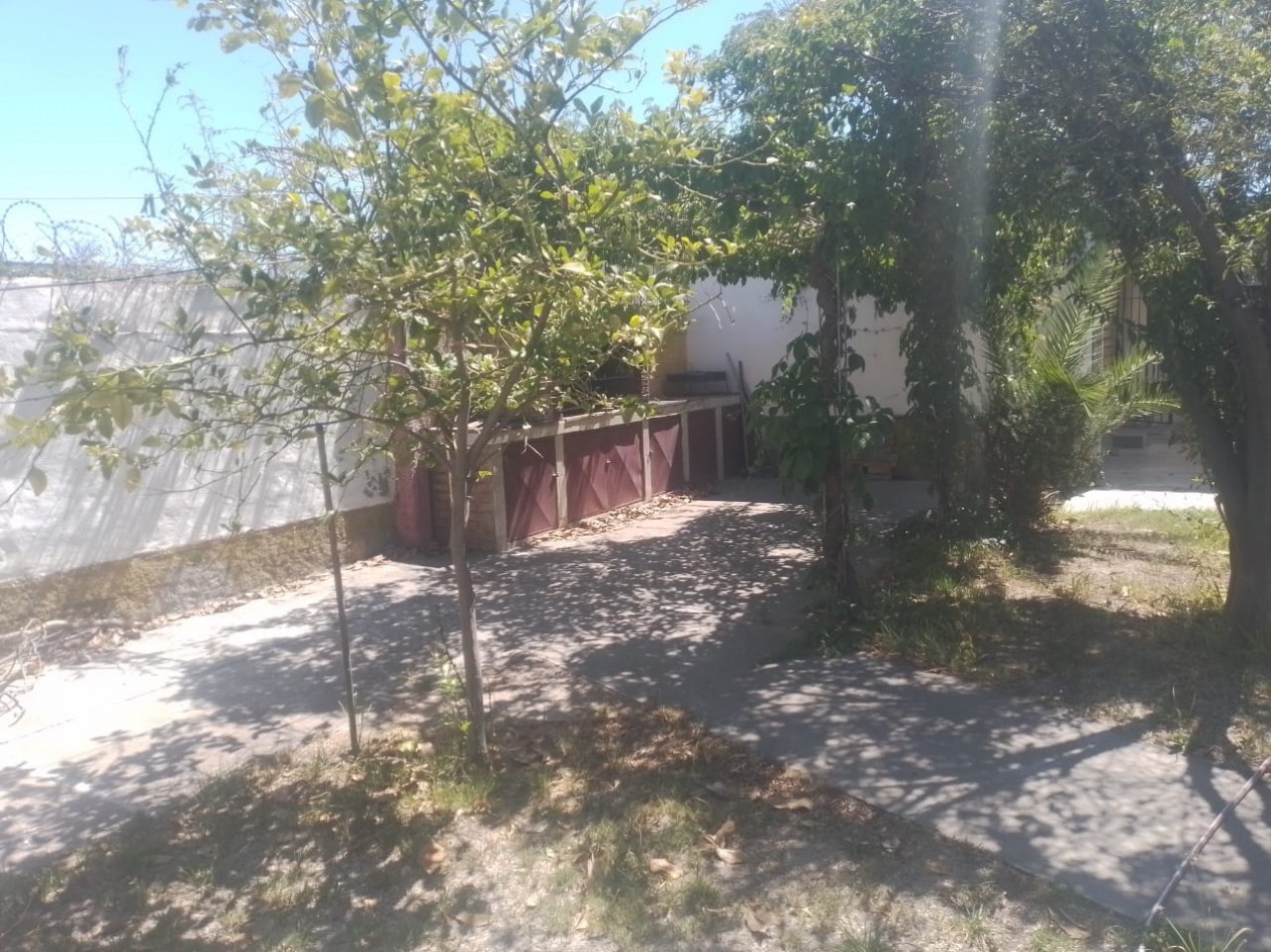 ✅️Vendo Casa Amplia de 176 m² con 400 m² de terreno. Zona Av Rivadavia. San Rafael valor 70.000