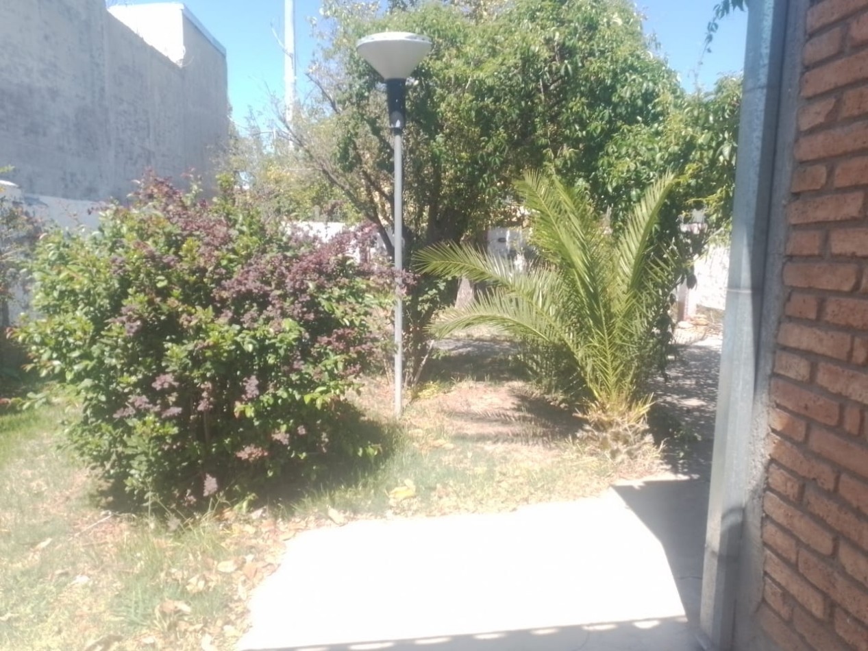 ✅️Vendo Casa Amplia de 176 m² con 400 m² de terreno. Zona Av Rivadavia. San Rafael valor 70.000