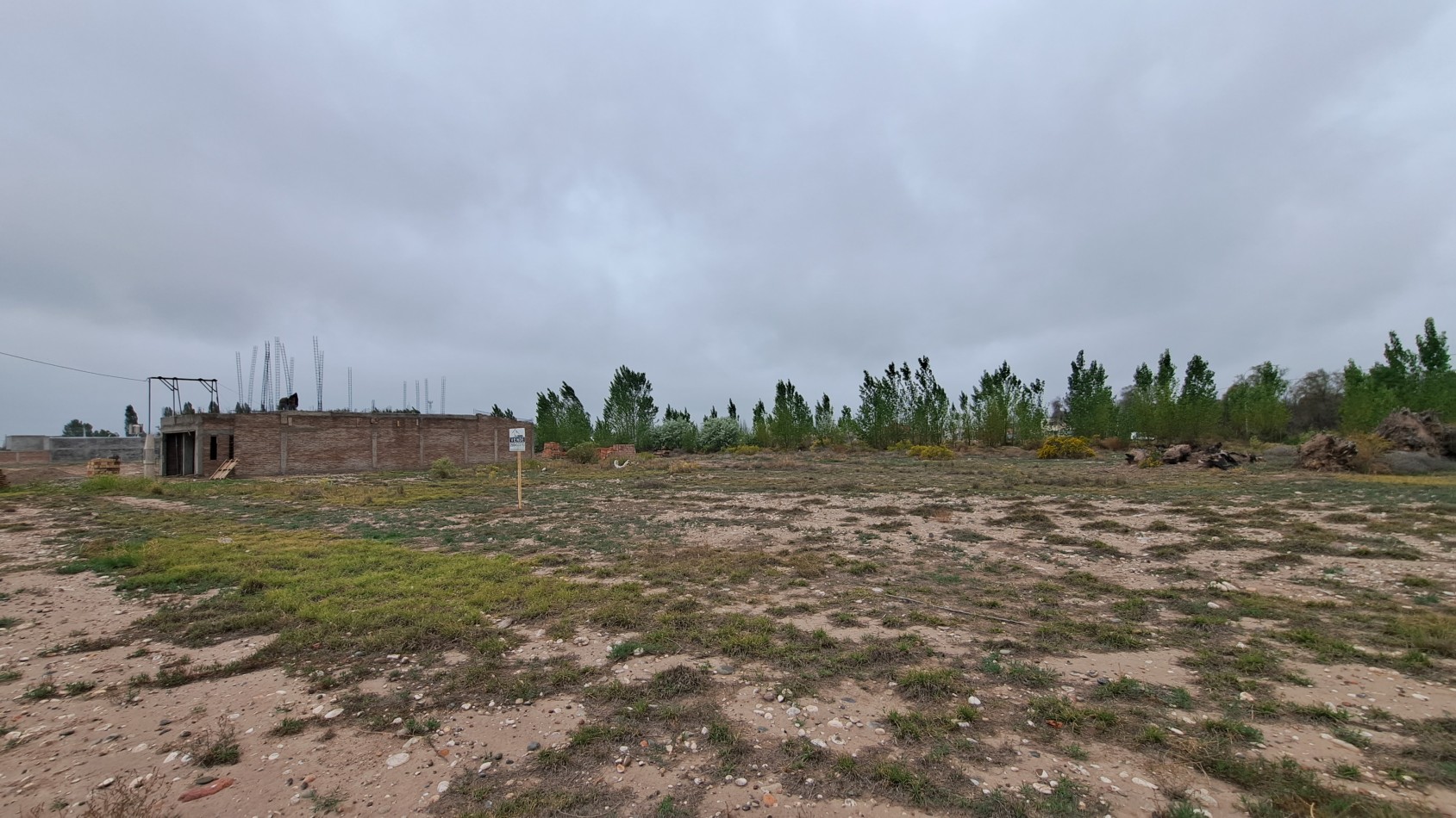 Vendo Lote 400 m² zona Sarmiento pasando Den Funes. San Rafael