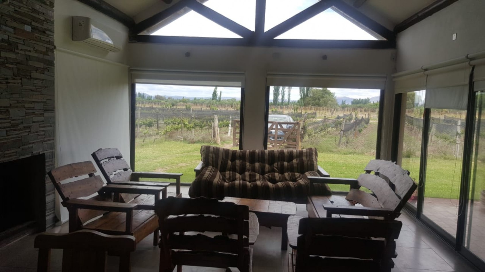 Oferta Vendo Casa Quinta amplia con 3200 m2 . Cuadro Benegas. San Rafael