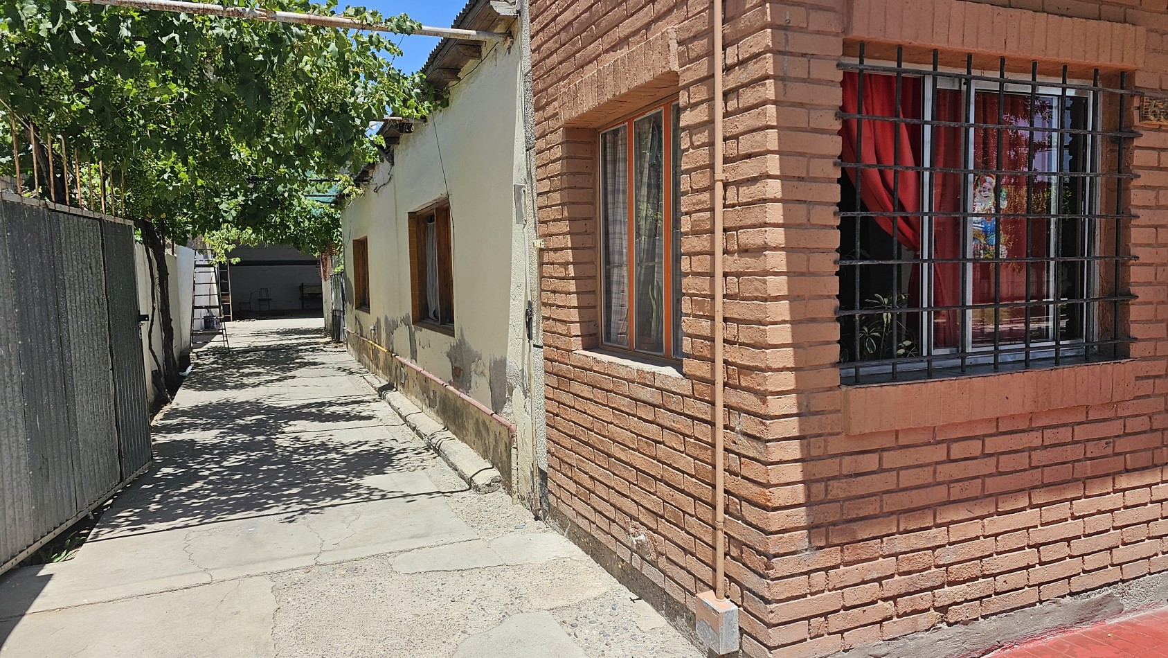 Vendo Casa+ Depto+Galeria+ Galpon con Fosa. San Rafael