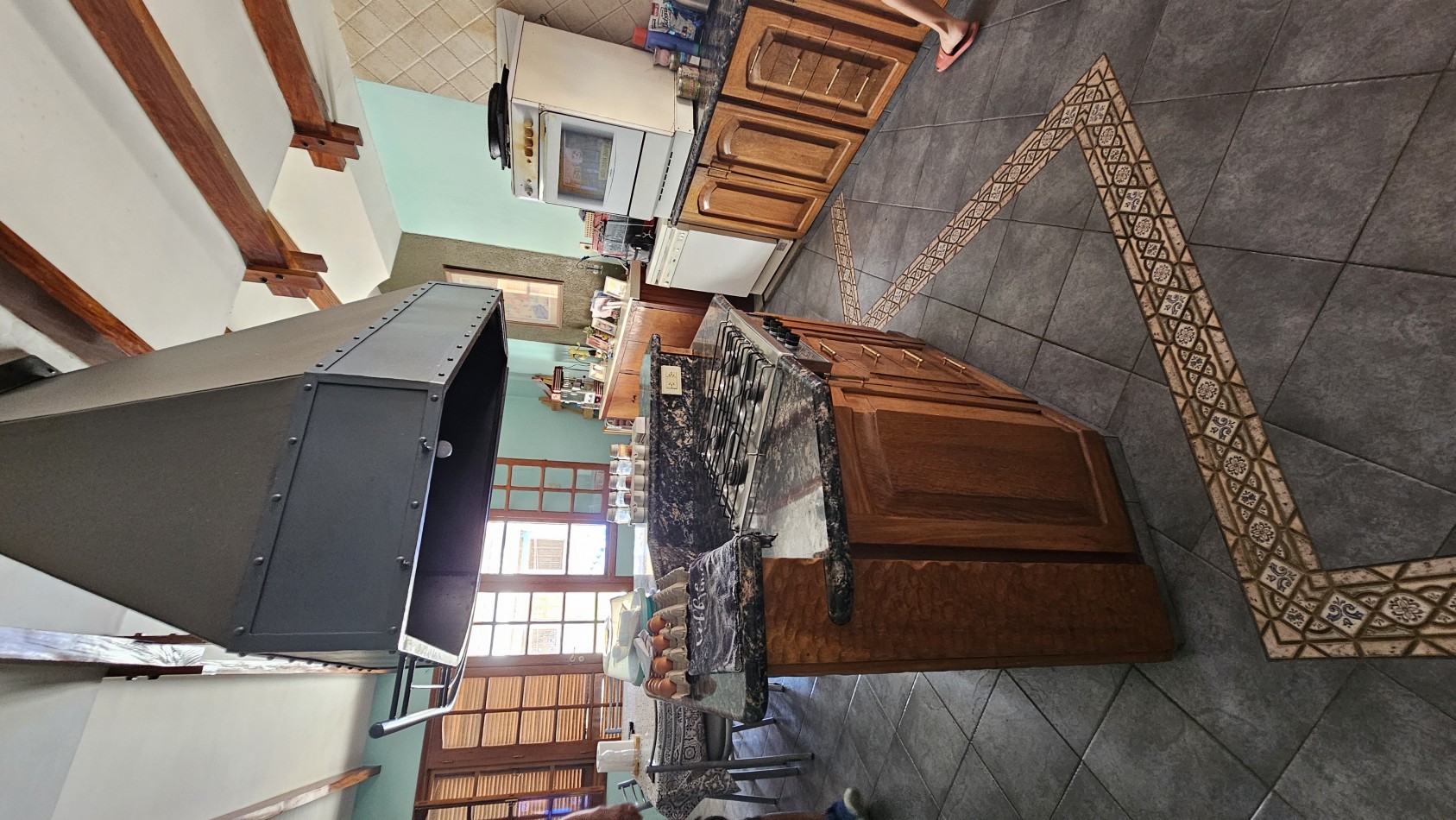 Vendo Casa amplia + Departamento Centrico. San Rafael.