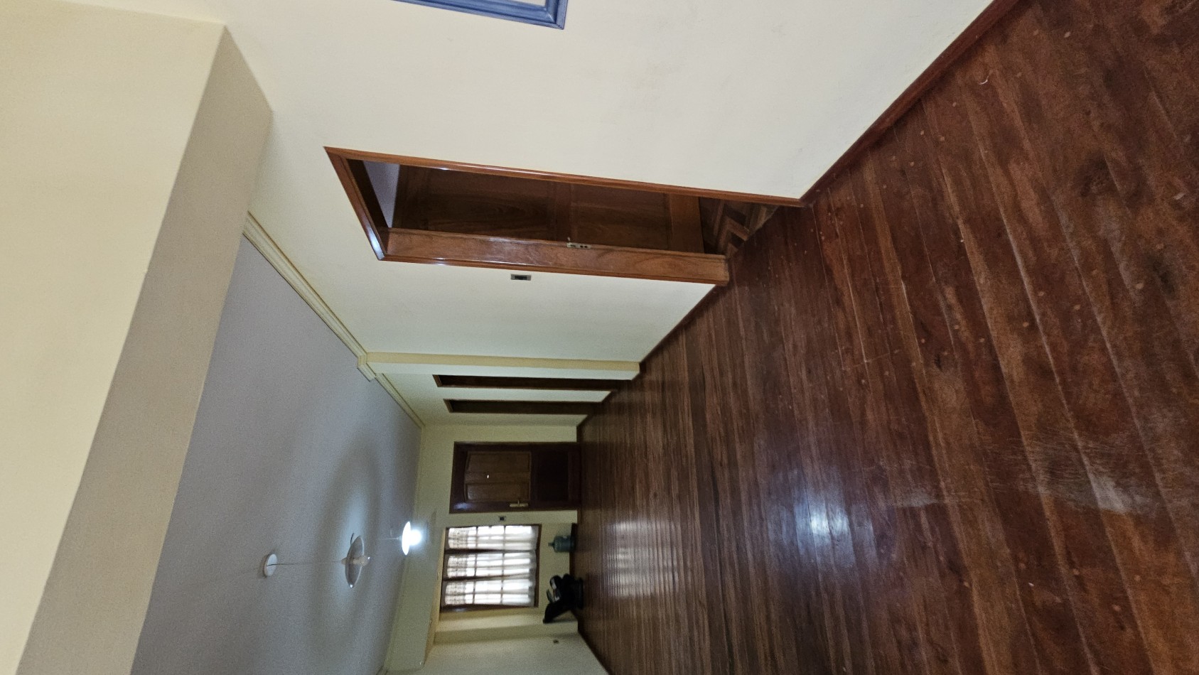 Vendo Casa amplia + Departamento Centrico. San Rafael.