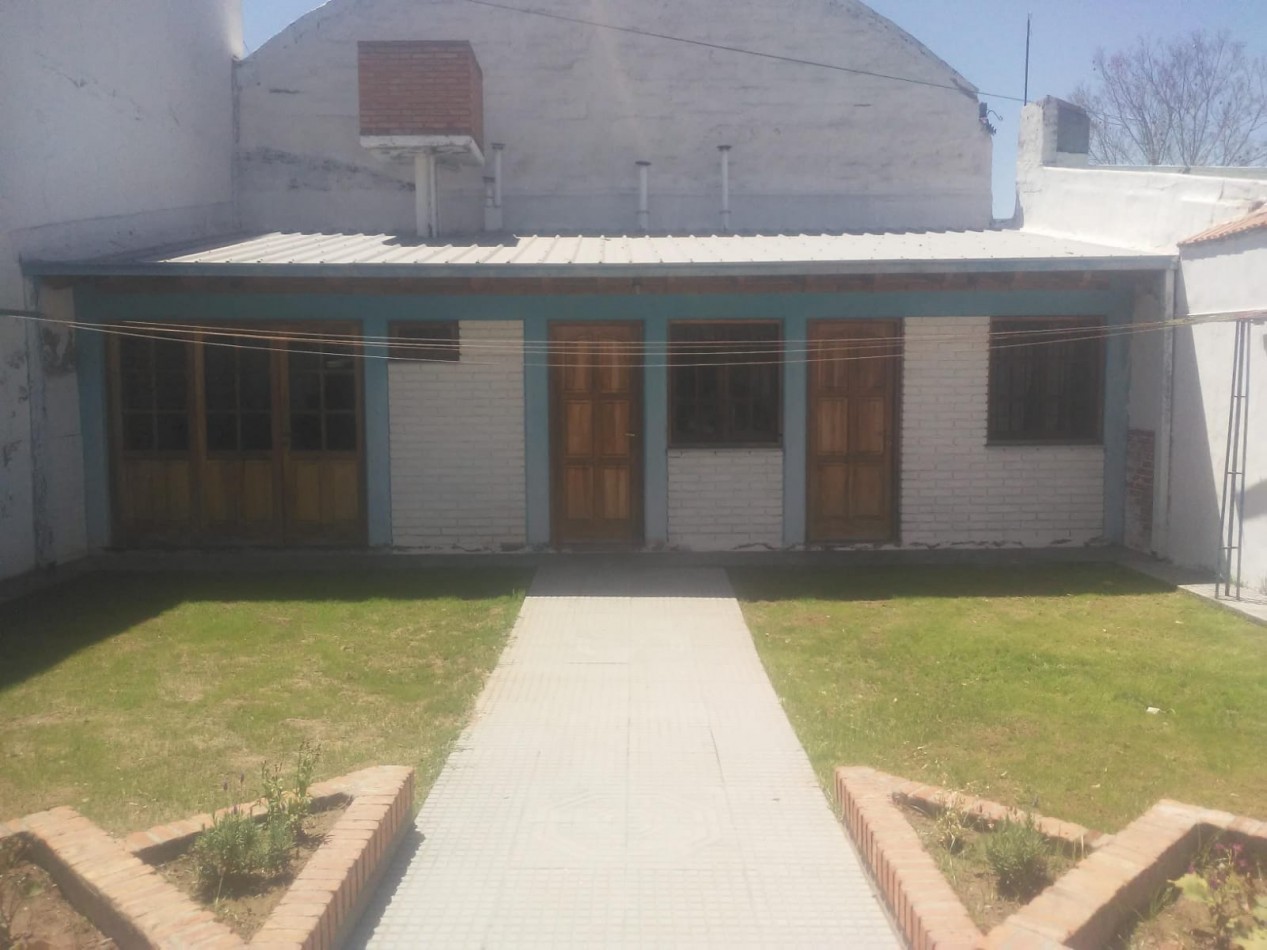Vendo Casa amplia + Departamento Centrico. San Rafael.