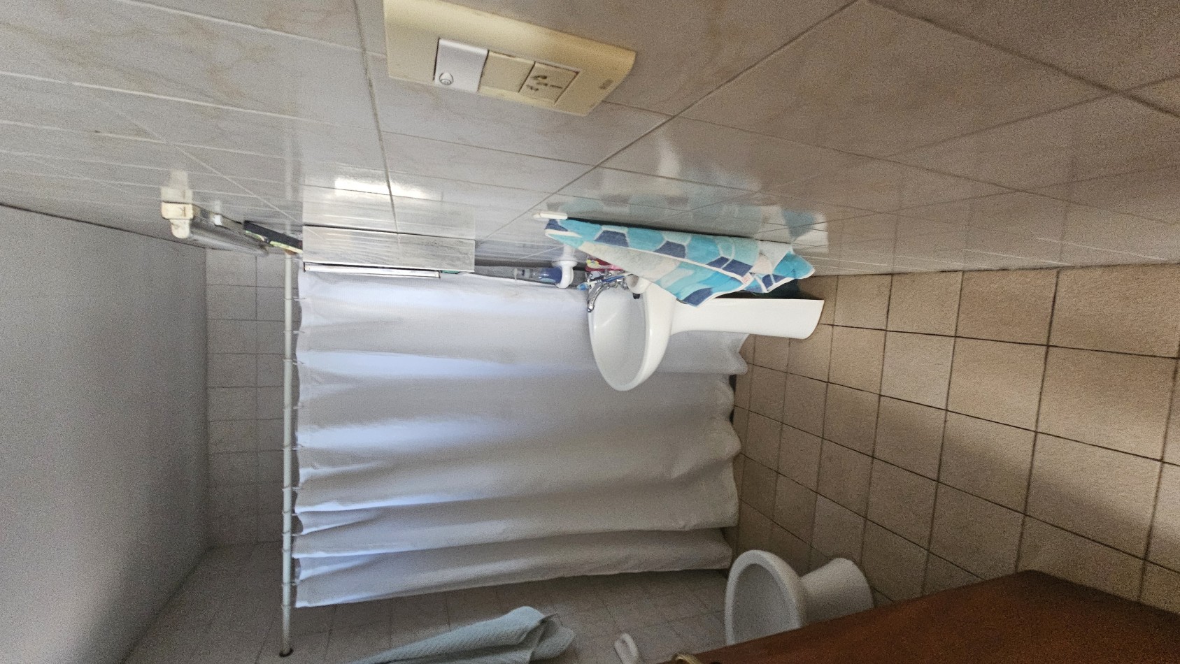 ✅Oferta. Vendo Complejo de 8 posibles Locaciones. Ideal turismo, locacion diaria, permanente, geriatrico o etc. Cuenta con Terreno de 503 m2 y 305 m2 cubiertos. A 3 cuadras de Av. Rivadavia en Ciudad San Rafael.