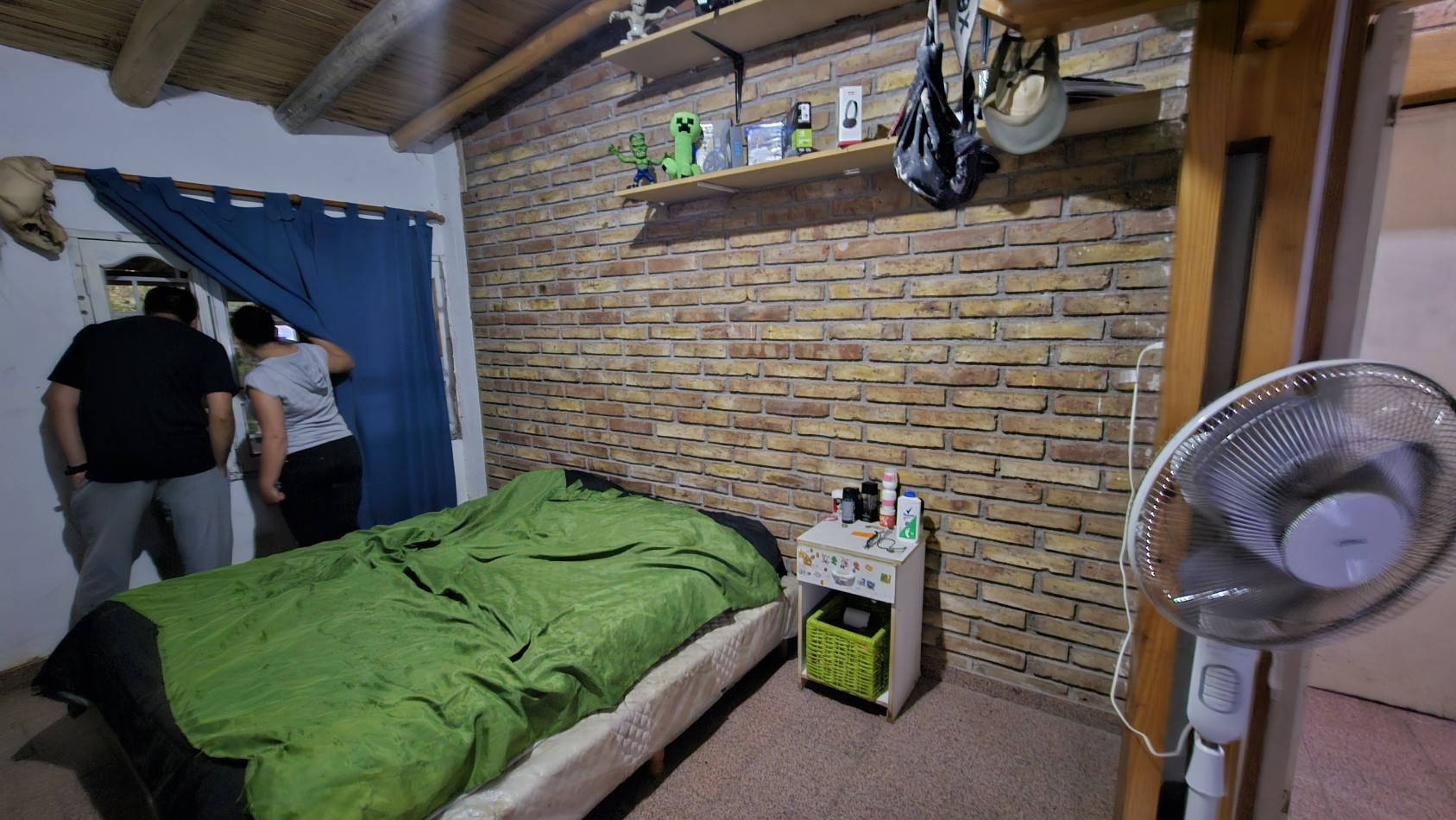 OPORTUNIDAD VENDO CASA + QUINCHO + TINGLADO 630 m² a 6 km de San Rafael. Zona a metros de Adolfo Calle.