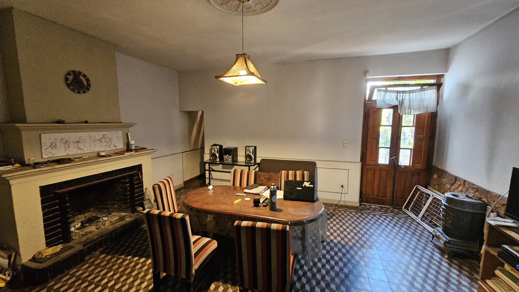 Vendo propiedad centrica Sobre Avenida Moreno y Rivadavia 400 m² Local y casaSan Rafael