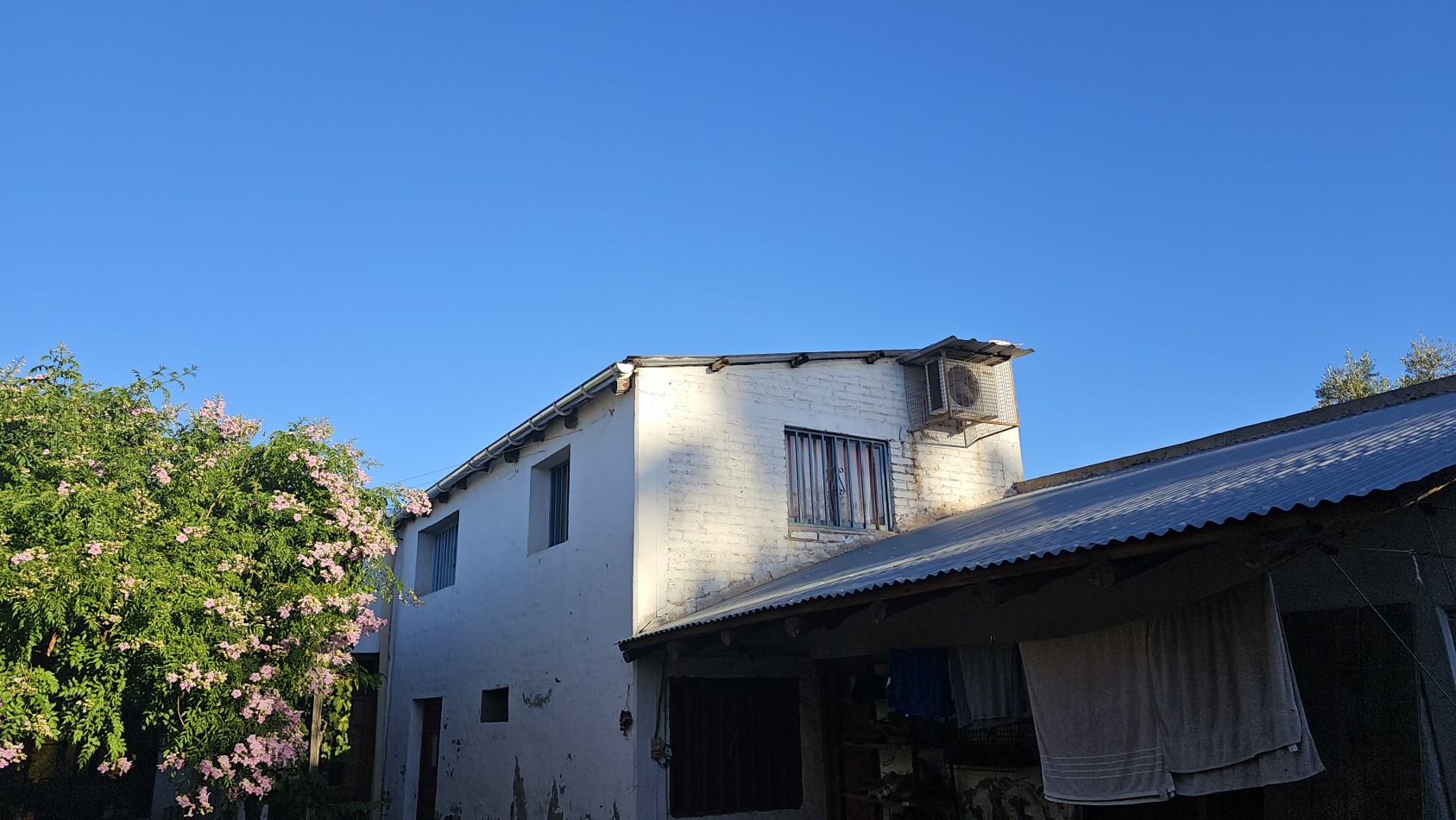 Vendo propiedad centrica Sobre Avenida Moreno y Rivadavia 400 m² Local y casaSan Rafael