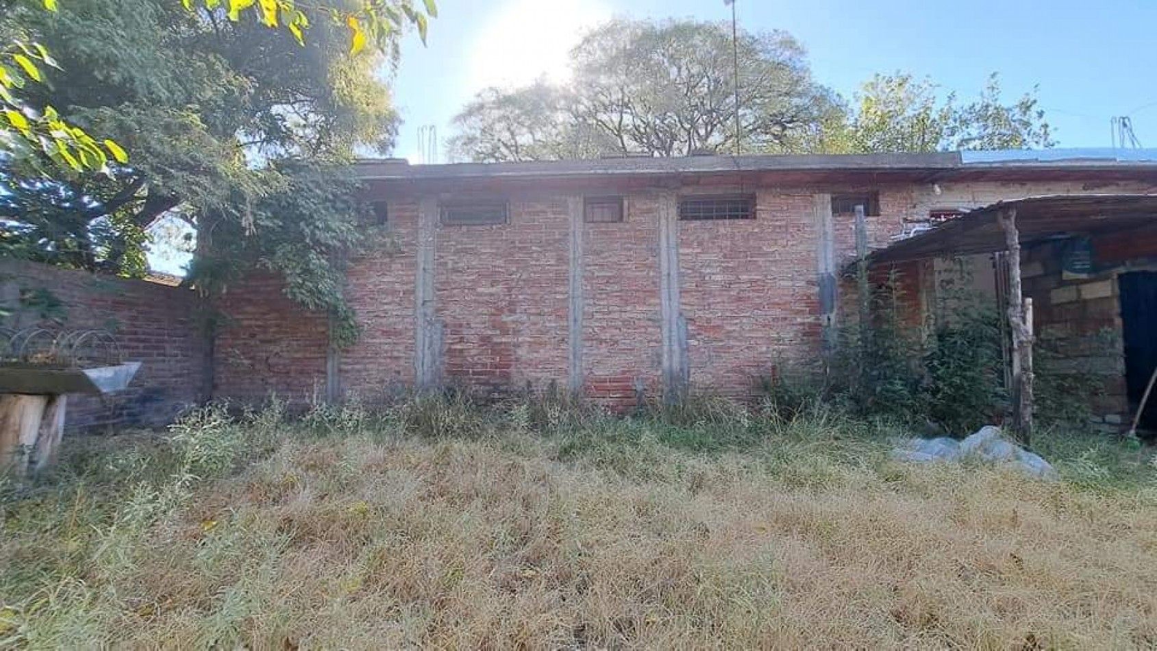 ✅️Vendo 4 locales con LOSA sobre Avenida Moreno, con 427 m²