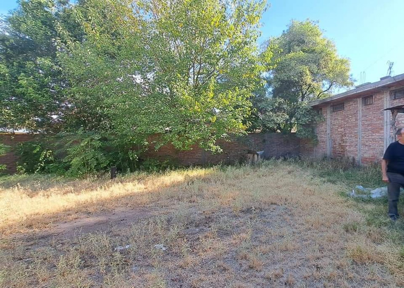 ✅️Vendo 4 locales con LOSA sobre Avenida Moreno, con 427 m²