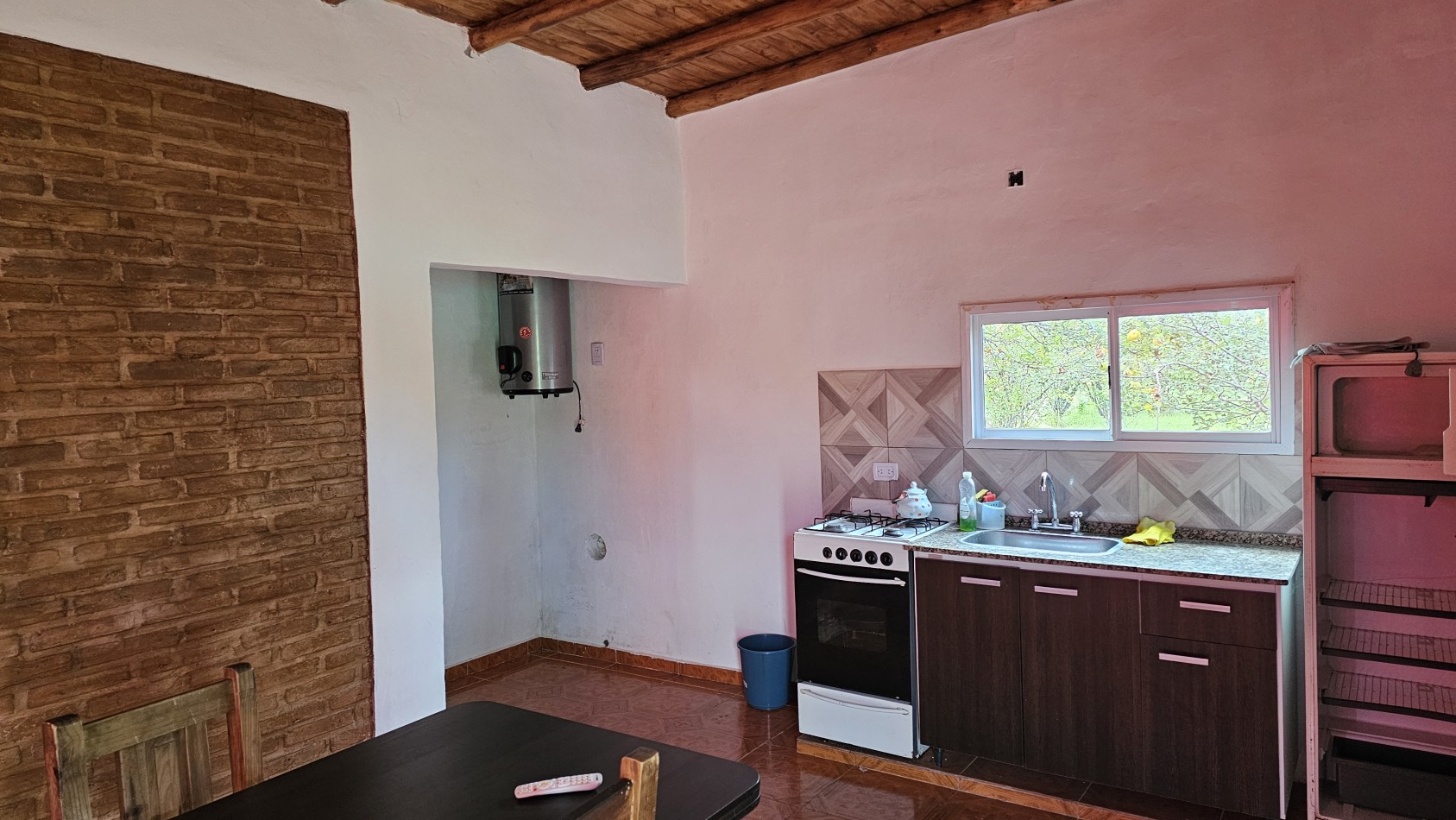 Vendo complejo trabajando de Casa + 3 cabañas en 2.48 hectareas. Rama Caida. San Rafael