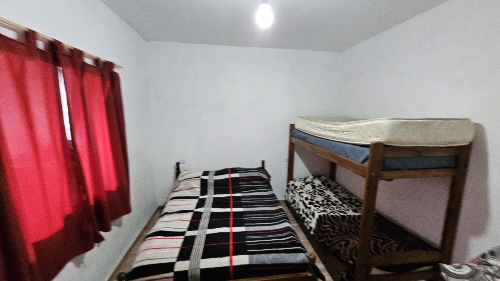 Vendo complejo trabajando de Casa + 3 cabañas en 2.48 hectareas. Rama Caida. San Rafael