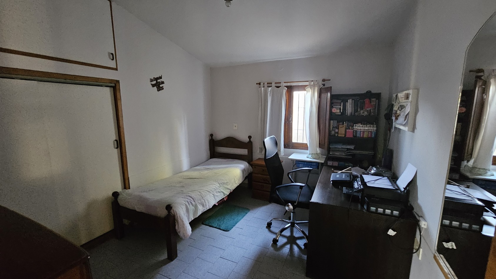 ¡Oportunidad unica en Rama Caida, San Rafael!¡Una propiedad excepcional en la zona de Rama Caida, a tan solo 6 km de San Rafael! Posibilidad de permuta. Casa+ Quincho+ Pileta+ Galpon+ plantacion+ Agua, luz y GAS