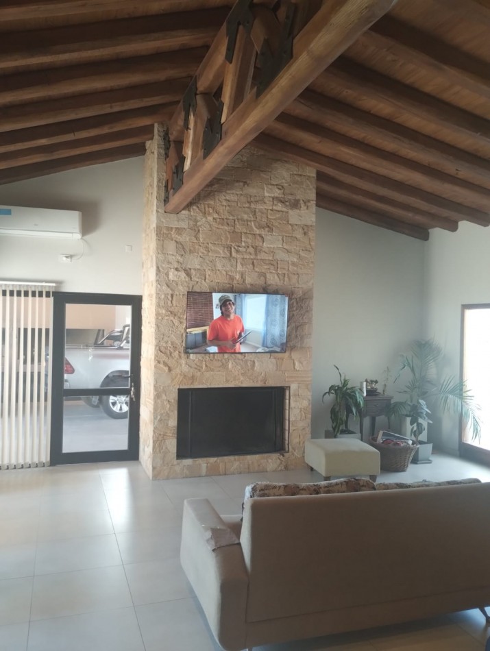¡Casa Amplia Nueva en Venta en Excelente Ubicacion en San Rafael, Mendoza!