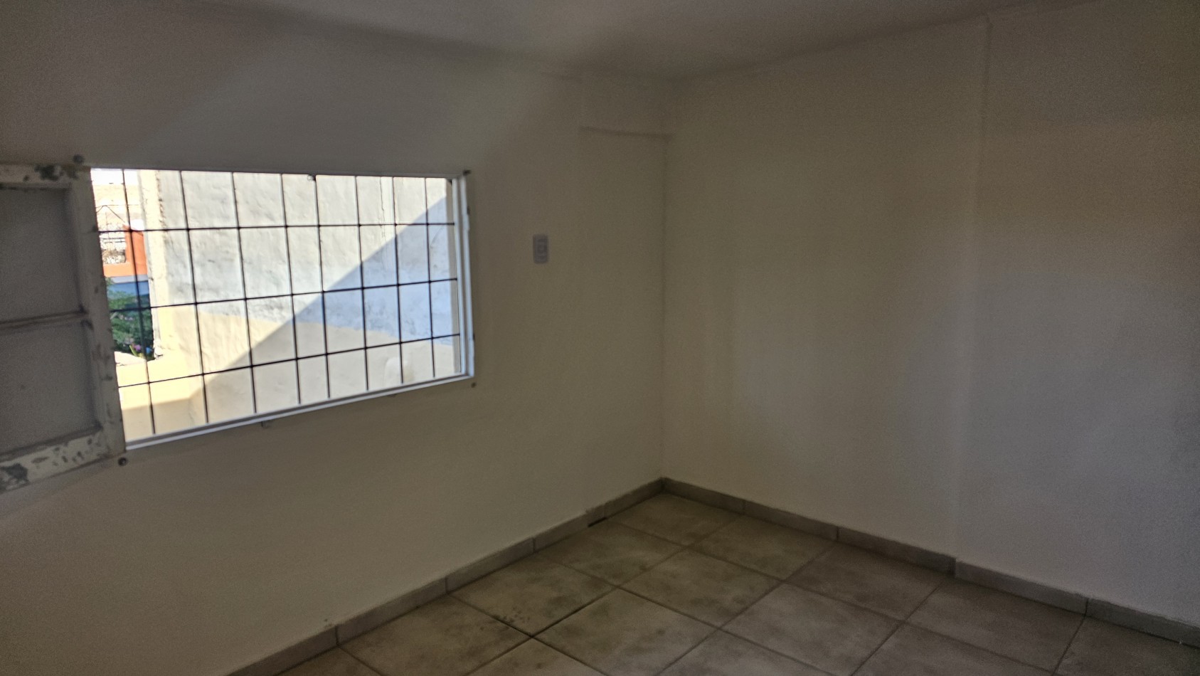 Vendo Departamento + local pleno centro a 3 cuadras de la plaza de San Rafael