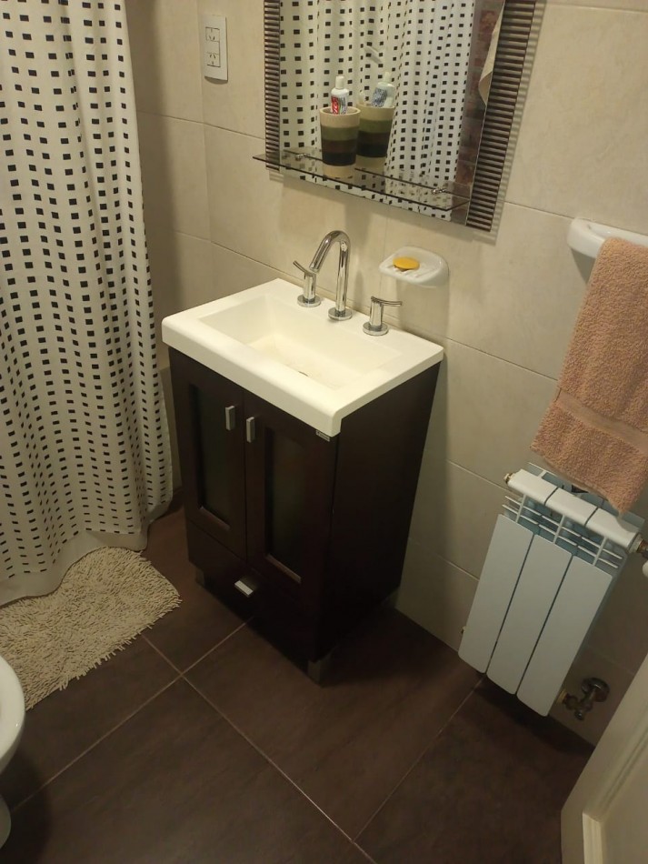 ¡Hermosa Casa 1° Nivel en Venta en la Zona Parque de San Rafael!