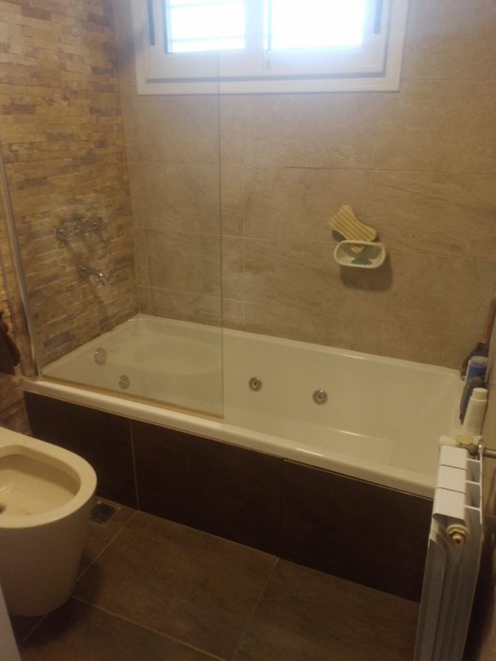 ¡Hermosa Casa 1° Nivel en Venta en la Zona Parque de San Rafael!