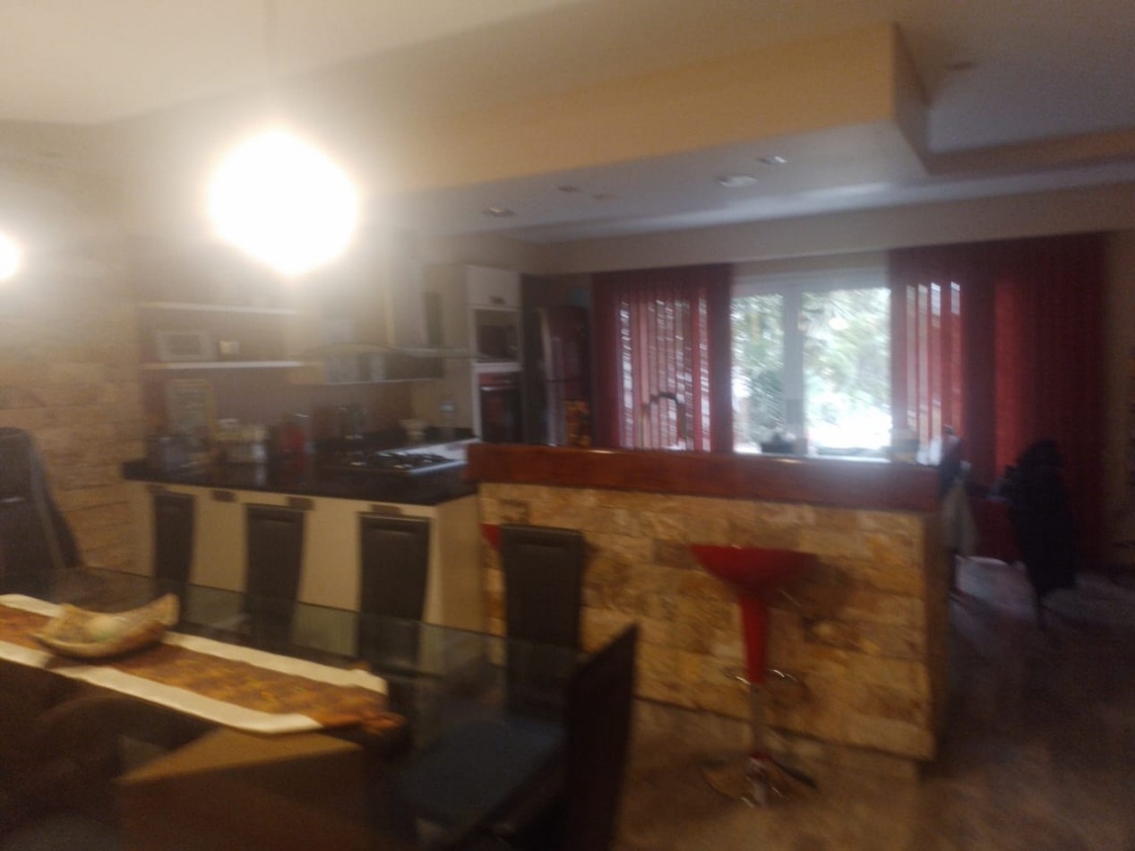¡Hermosa Casa 1° Nivel en Venta en la Zona Parque de San Rafael!