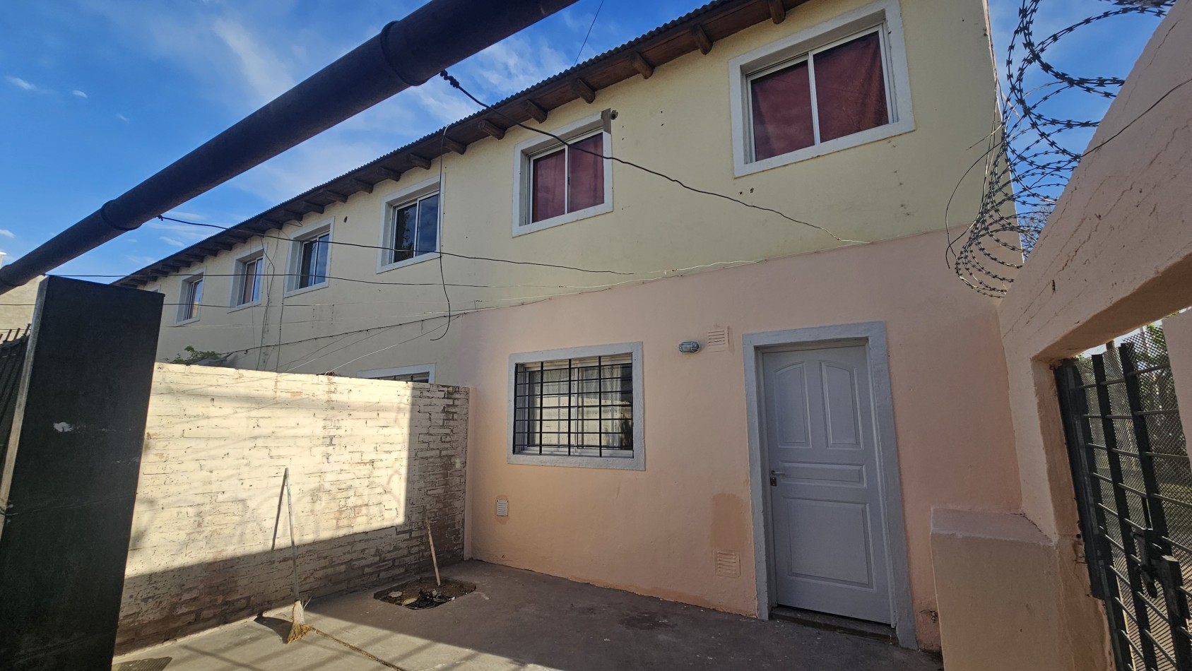4 departamentos a la venta Gas Agua Luz, a 1 cuadra de UTN San Rafael