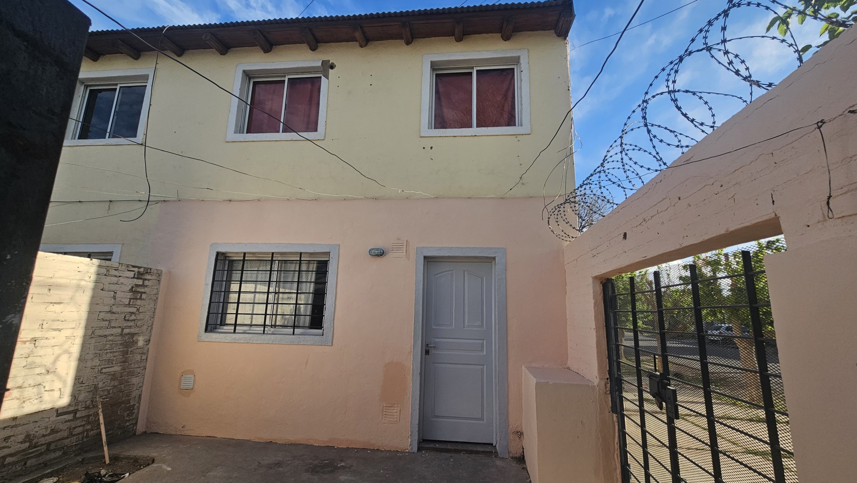 4 departamentos a la venta Gas Agua Luz, a 1 cuadra de UTN San Rafael