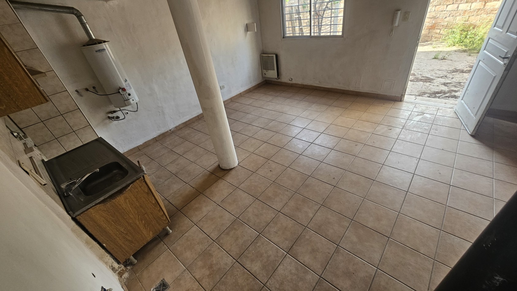 4 departamentos a la venta Gas Agua Luz, a 1 cuadra de UTN San Rafael