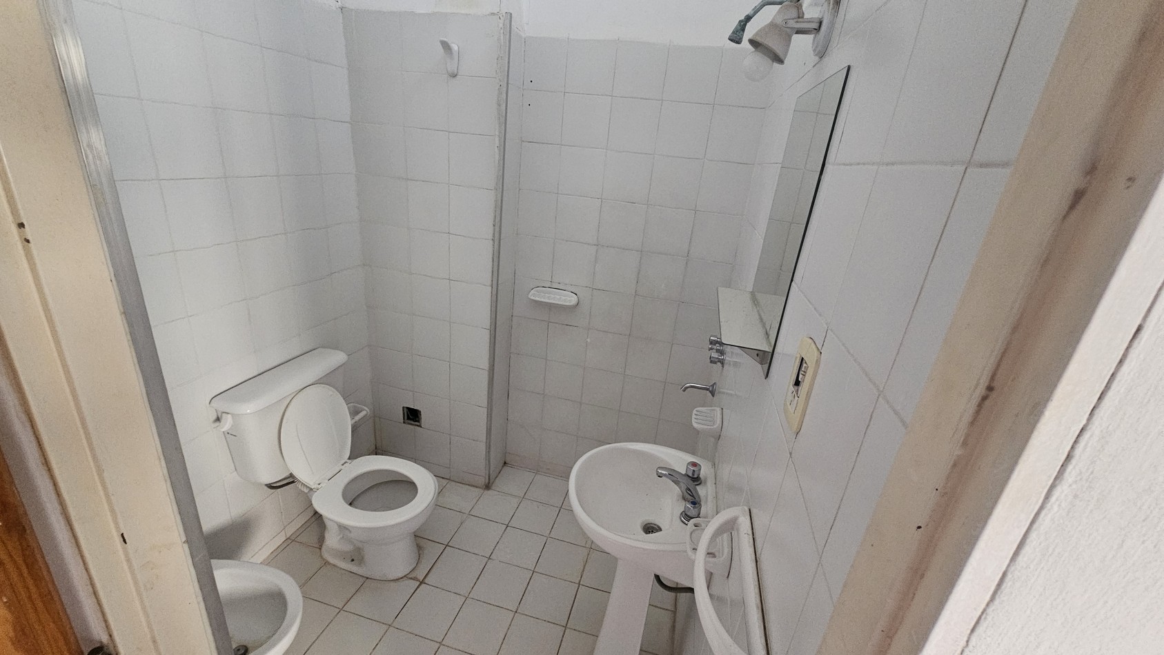 4 departamentos a la venta Gas Agua Luz, a 1 cuadra de UTN San Rafael