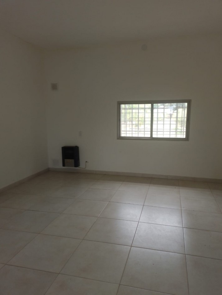 Oportunidad! Finca con Casona grande de 5 hectareas con ciruela en Rama Caida, San Rafael - galpon