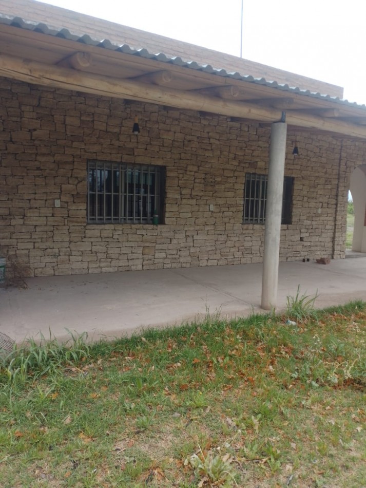 Oportunidad! Finca con Casona grande de 5 hectareas con ciruela en Rama Caida, San Rafael - galpon
