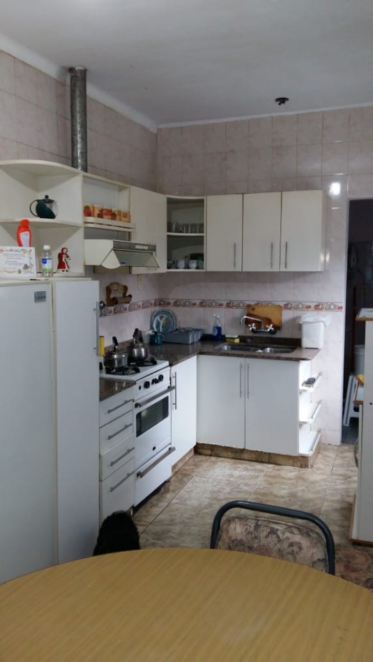 Casa en Venta - Amplia y con Excelente Ubicacion sobre Av. Balloffet. San Rafael