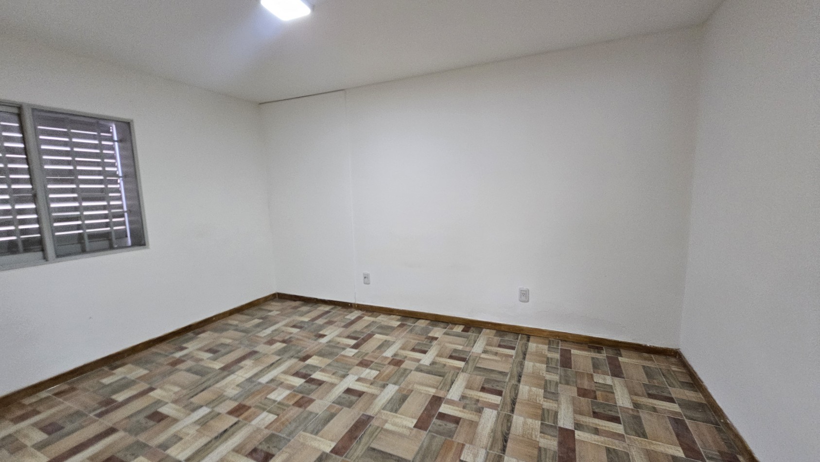 ¡Casa en Venta Apta Credito en San Rafael! 3 Dormitorios, Cochera, Churrasquera y Todos los Servicios