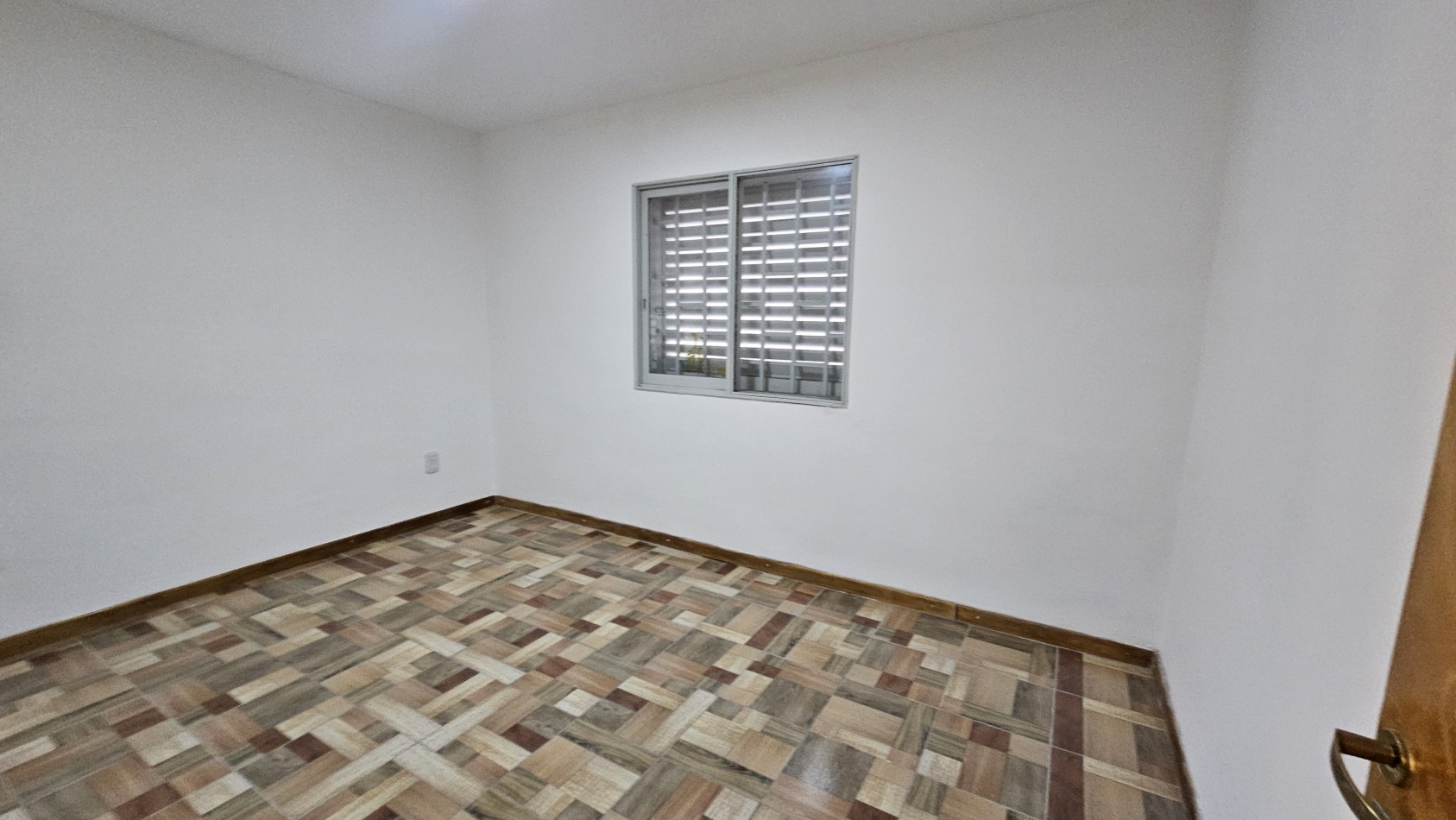 ¡Casa en Venta Apta Credito en San Rafael! 3 Dormitorios, Cochera, Churrasquera y Todos los Servicios