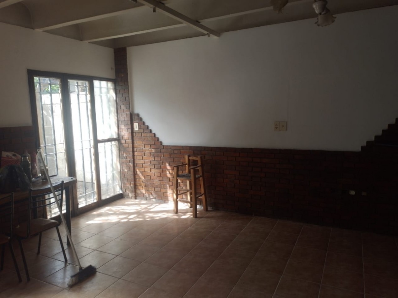 "Casa de 3 Dormitorios en Barrio Ciudad de San Rafael - ¡Gran Oportunidad!"